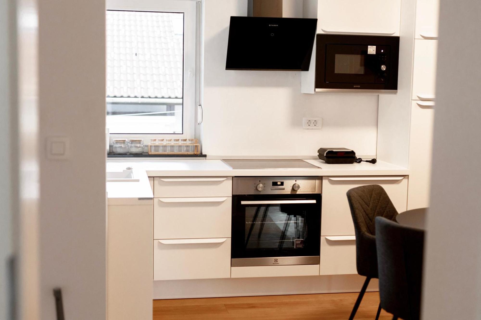Zirovnica Aura Apartments מראה חיצוני תמונה