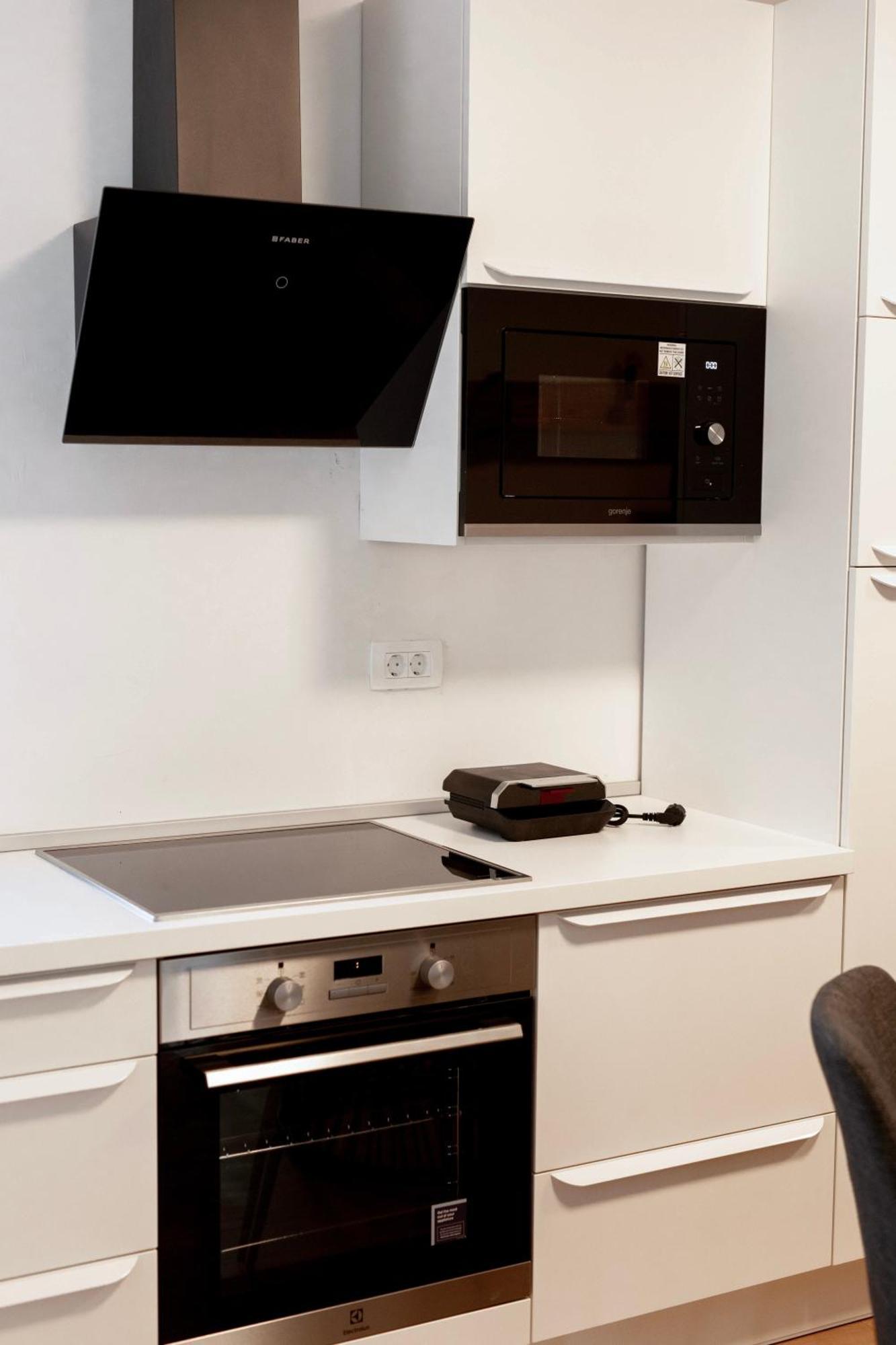 Zirovnica Aura Apartments מראה חיצוני תמונה