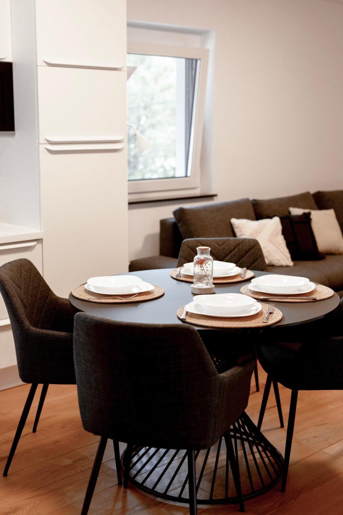 Zirovnica Aura Apartments מראה חיצוני תמונה