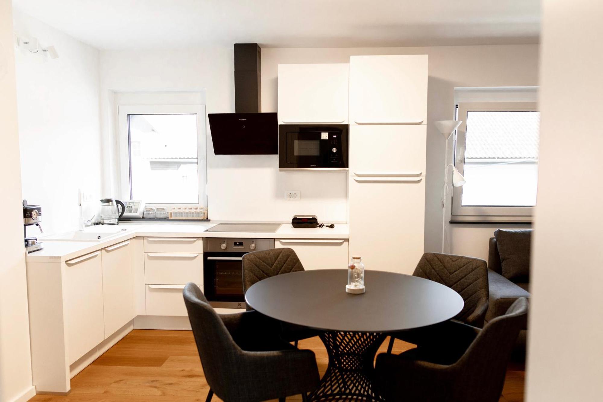 Zirovnica Aura Apartments מראה חיצוני תמונה