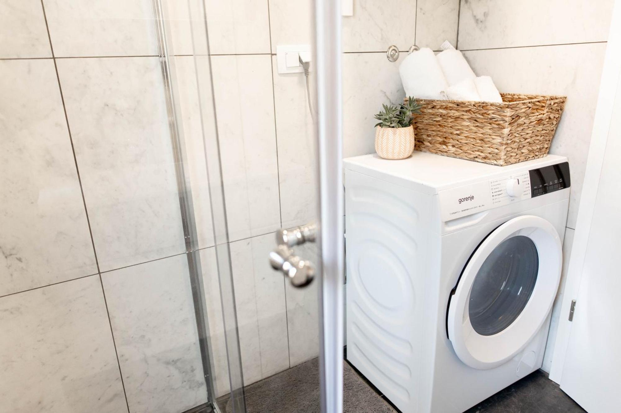 Zirovnica Aura Apartments מראה חיצוני תמונה