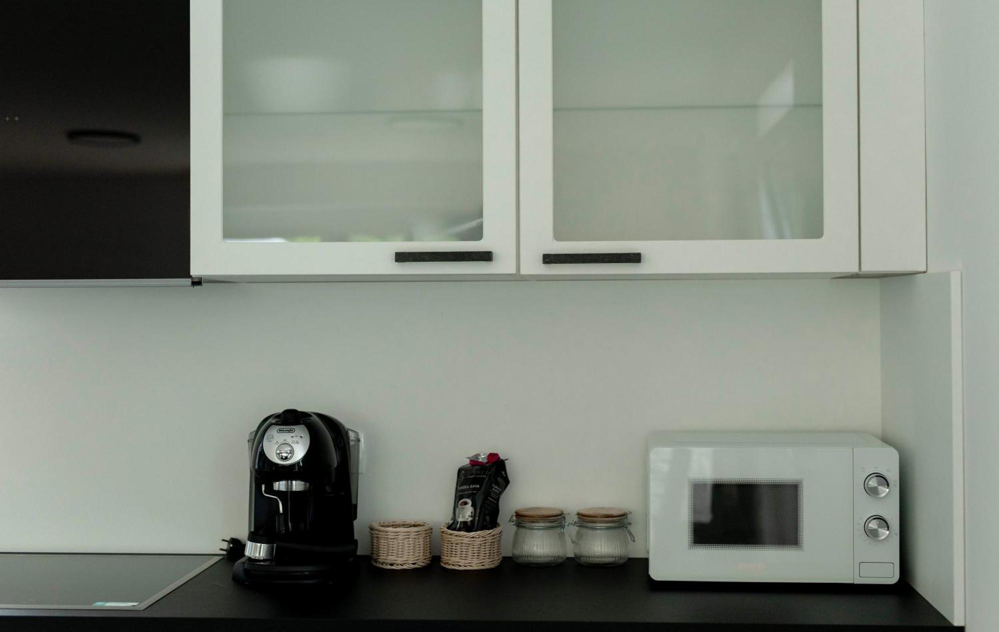 Zirovnica Aura Apartments מראה חיצוני תמונה